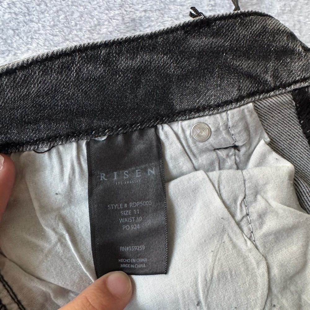 Risen Jeans Women’s Sz 11/30 High Waist Girlfriend Jeans black distressed Ripped - Picture 8 of 14